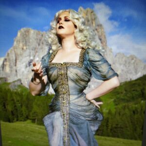 The Temptress 1/4 - Reserved listing for Lovisa - Image 3