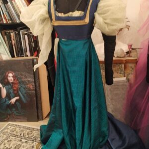 Lucrezia Borgia blue and gold dress - Image 8