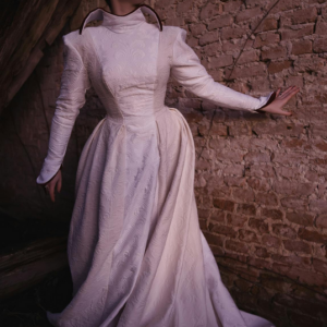 White blood lily dress - Image 3