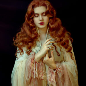 Lucy Westenra wig