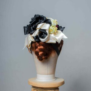 Bows and blooms bonnet - Image 2
