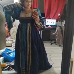 Lucrezia Borgia blue and gold dress - Image 6