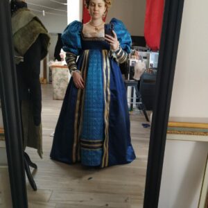 Lucrezia Borgia blue and gold dress - Image 5