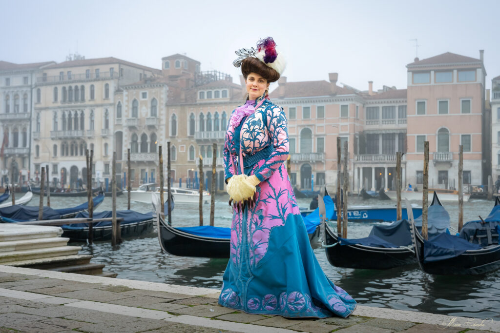 How to design a dress you both love and hate. How to fall in love with the idea, struggle with it and then fall in love again like in the best romance novels, just to end up with a real object and a real life relationship with a piece that is necessarily not perfect.