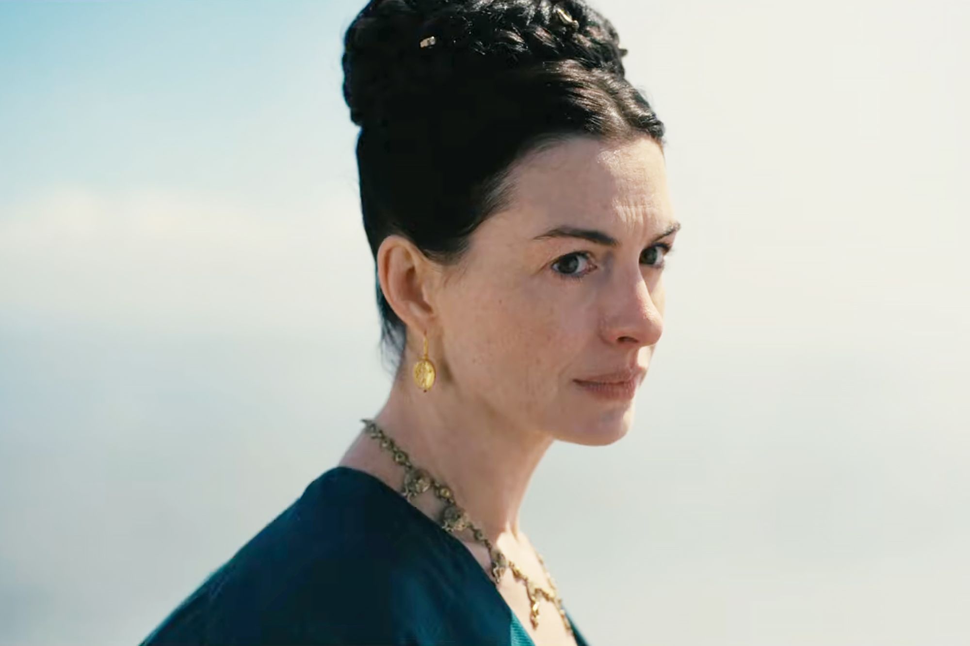 odyssey penelope hathaway Penelope costume worn by Anne Hathaway in Christopher Nolan's The Odyssey