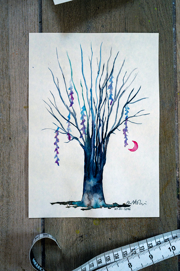 The blue tree - Image 2
